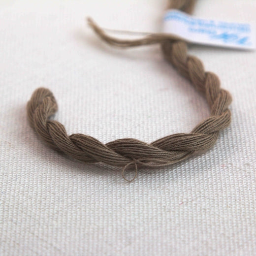 Vaupel & Heilenbeck Embroidery Thread No. 1007 Dark Sand