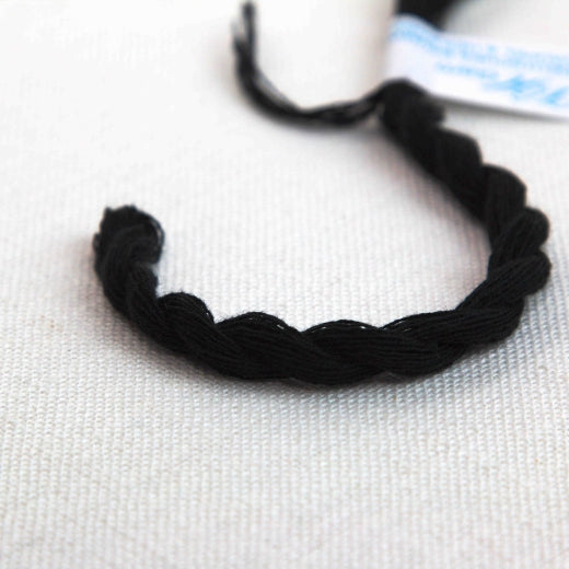 Vaaupel & Heilenbeck Embroidery yarn No. 3042 Black