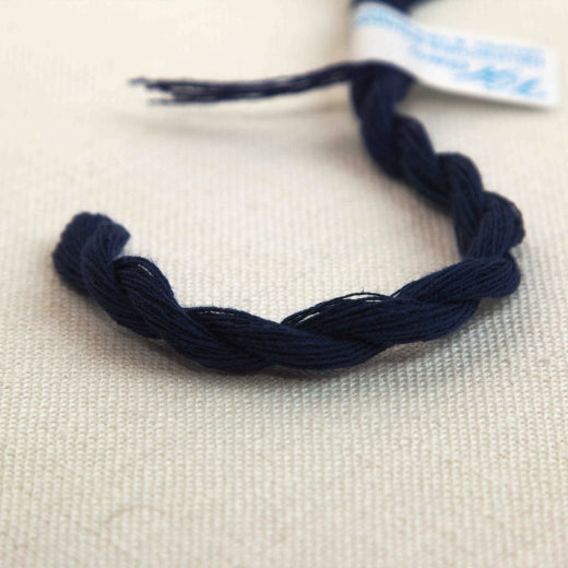 Vaupel & Heilenbeck Embroidery Thread No. 3202 Dark Blue