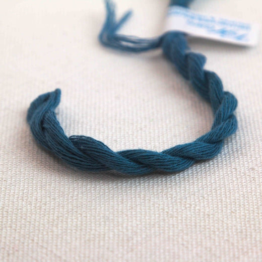 Vaaupel & Heilenbeck Embroidery yarn No 3215 Middle Blue