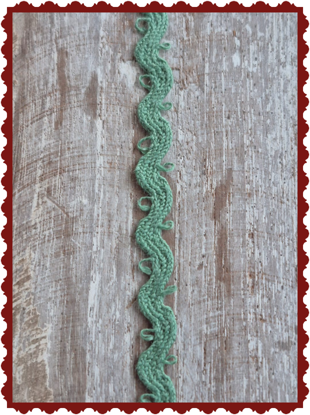 Serpentine Groen Met Kleine Lusjes