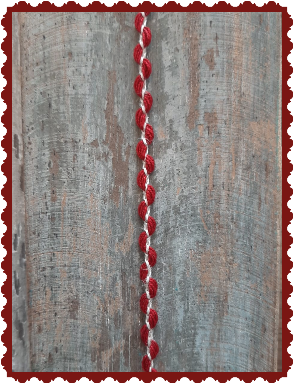 Bandje  met rode  lusjes