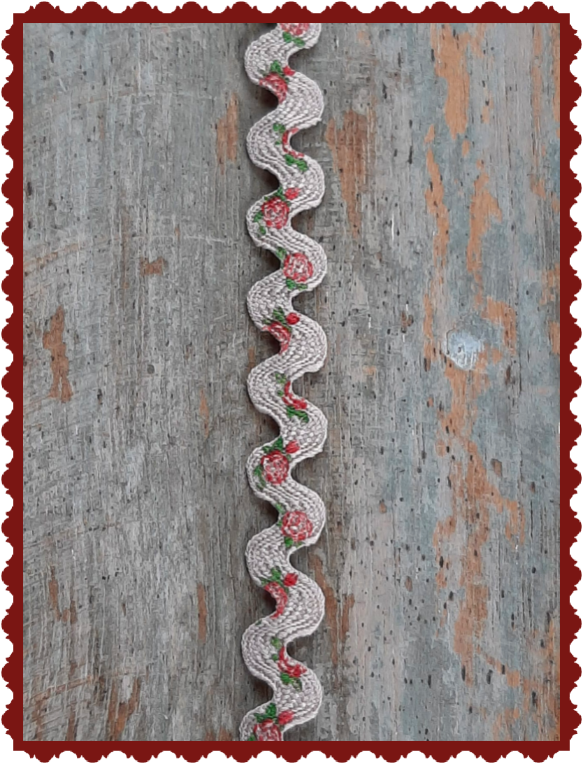 <tc>Linen Ribbon Serpentine Natural With Small Pink Roses</tc>