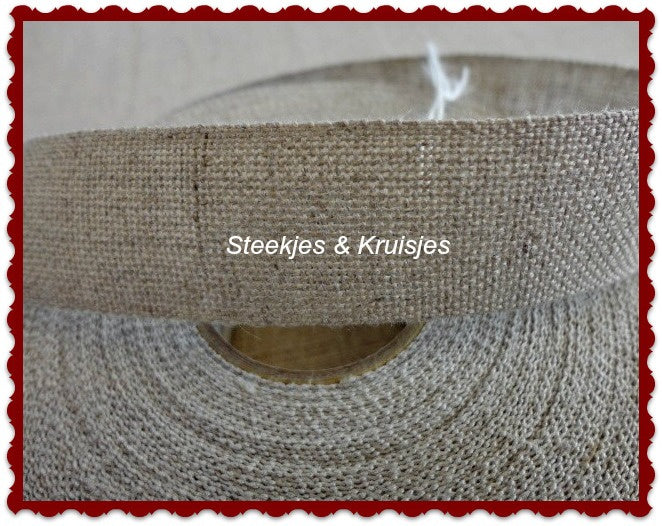 <tc>25 mm Wide Natural & Antique White Plain Banding</tc>