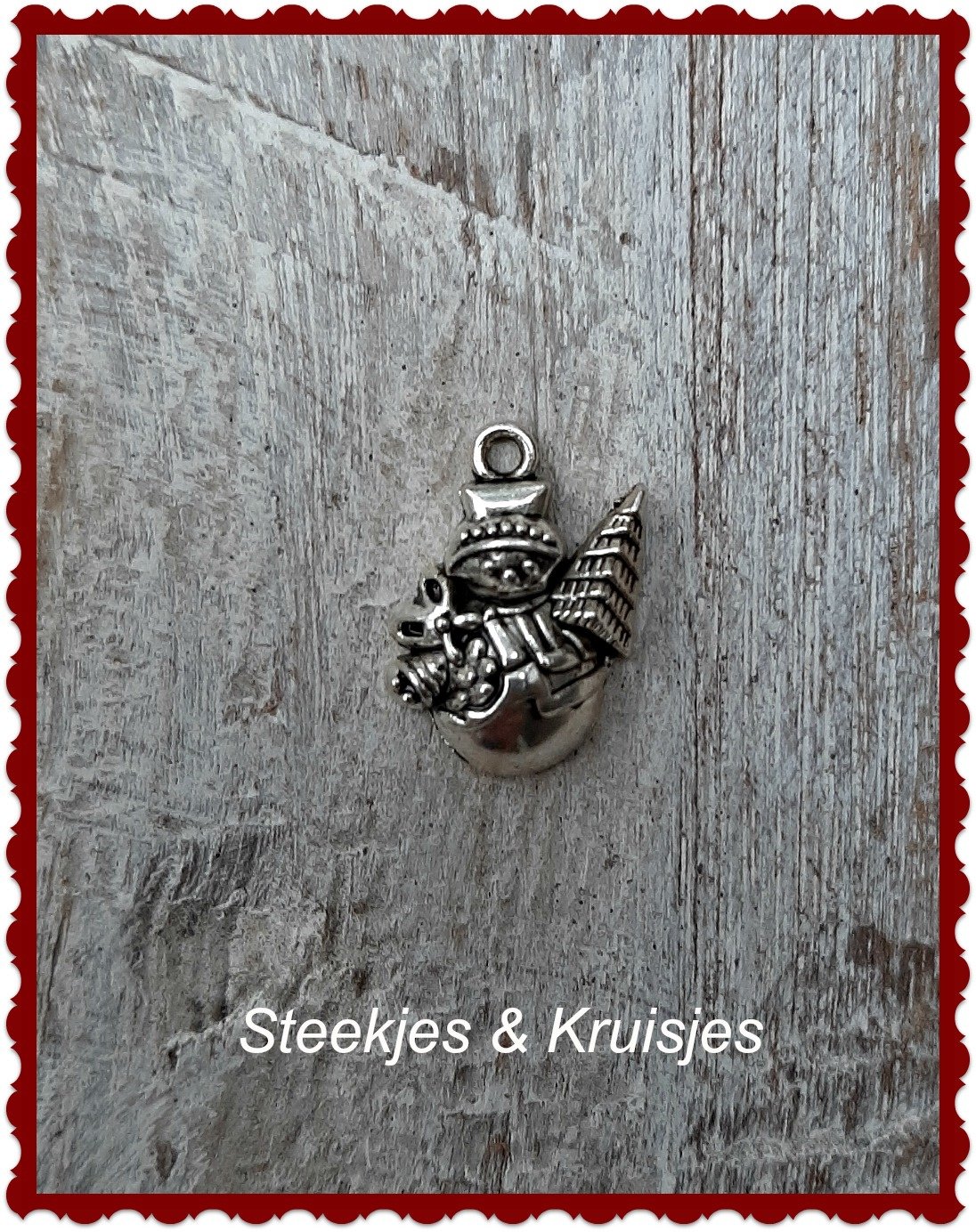Charm snowman with tree