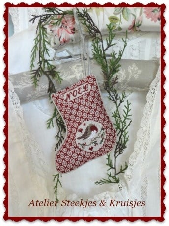 S & K embroidery pattern "Christmas sock robin"