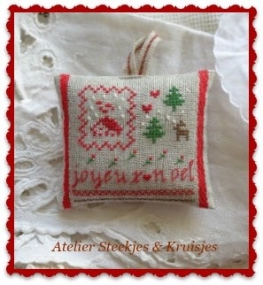 S&K "Joyeux Noel on Ribbon Linen" Pattern or Package