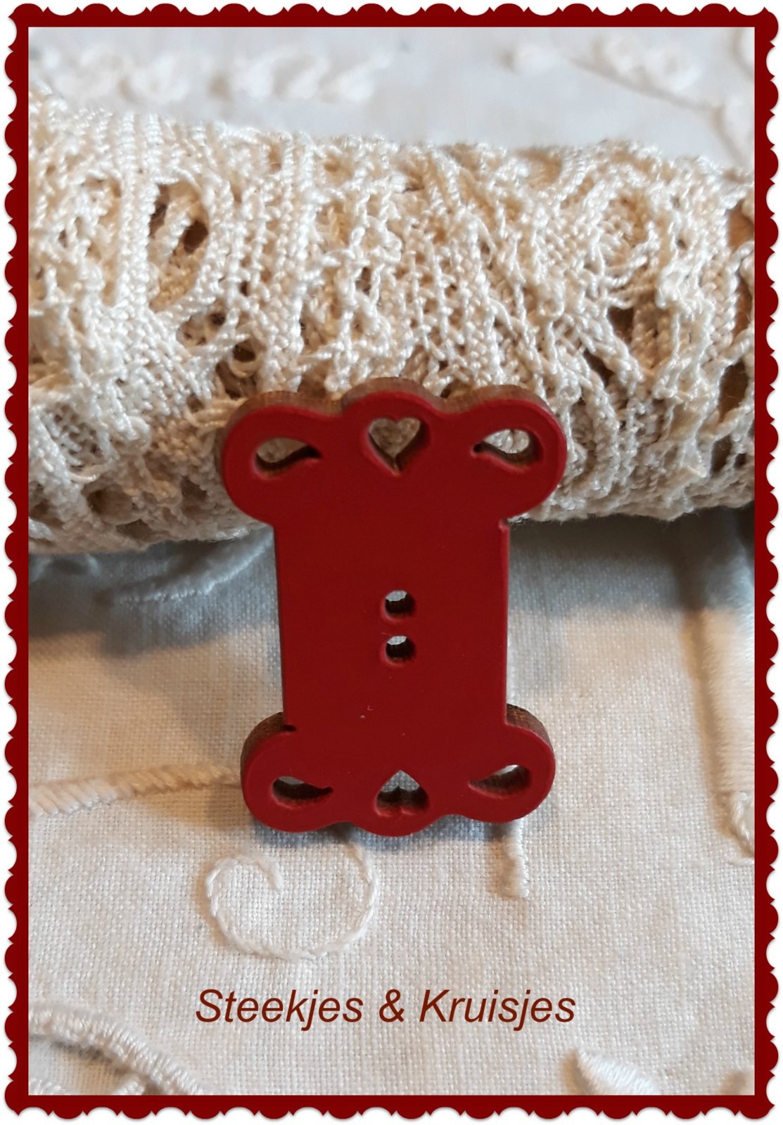 Wooden yarn ticket red