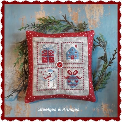 S & K Christmas Pillow Red & Blue