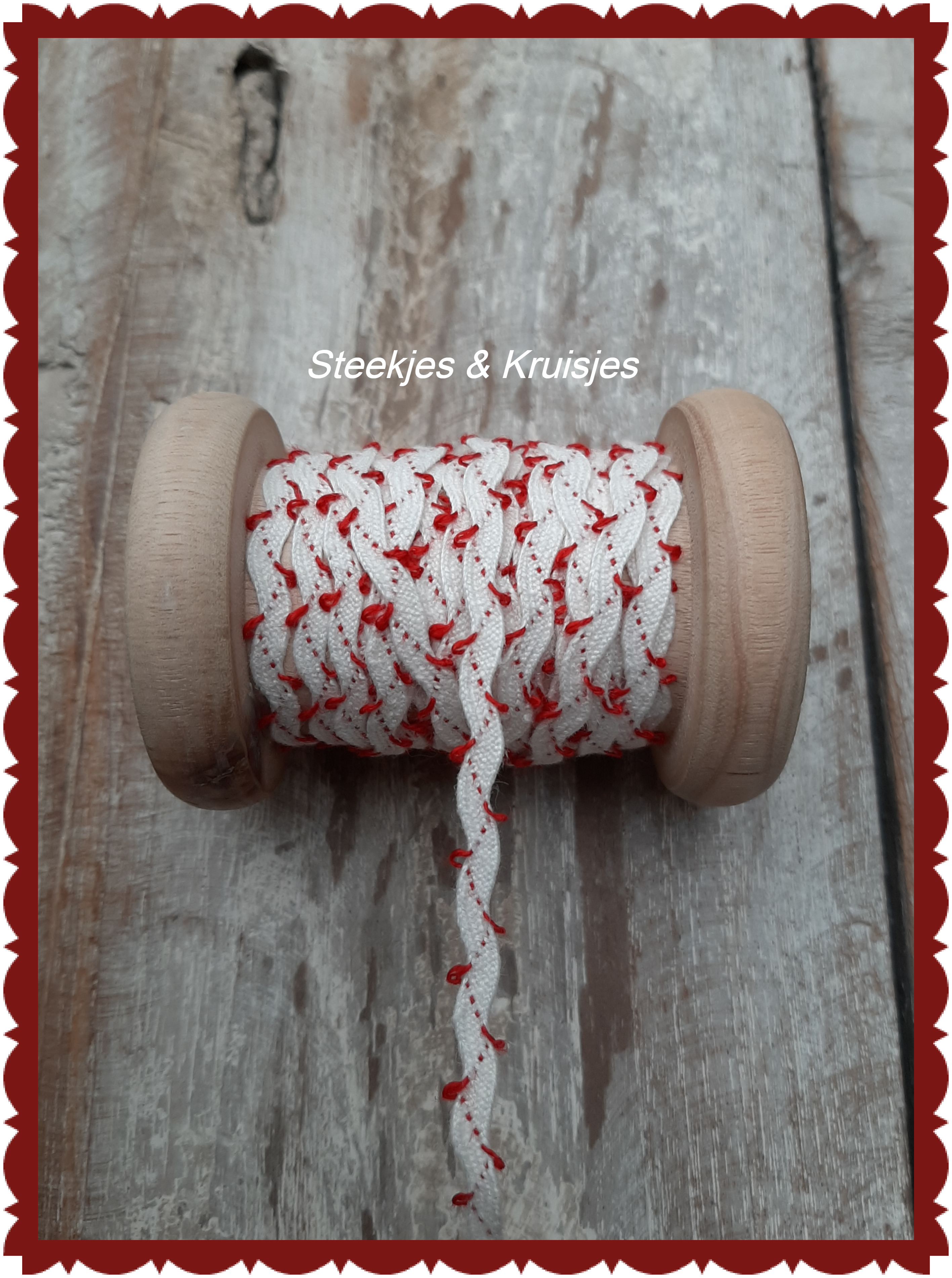 Serpentine strap cream white with red loops