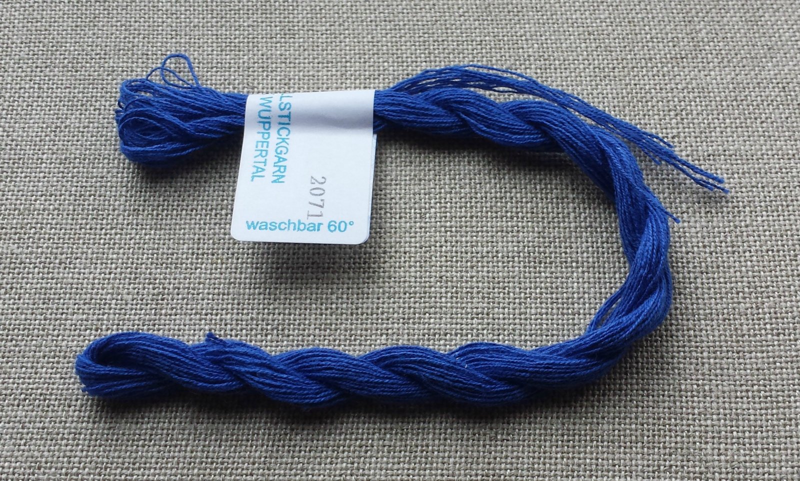 Vaupel & Heilenbeck Embroidery Thread No. 2071 Royal Blue