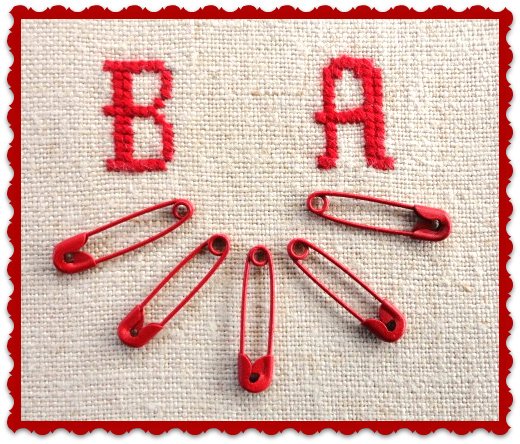 Safety Pins Red 20 mm
