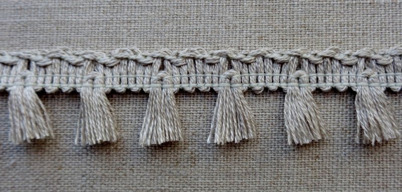Linen Tassel Trim Natural