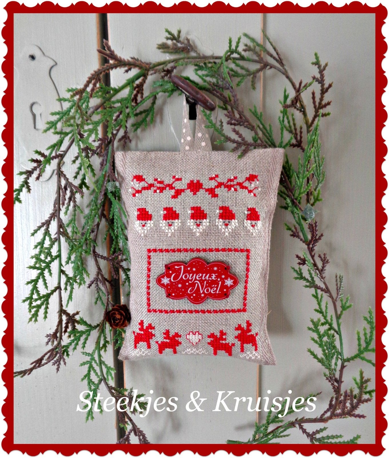 S & K "Bouton Joyeux Noel" Embroidery Pattern & Button